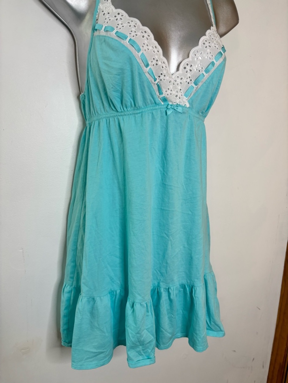 Victoria’s Secret Lace Eyelet Trim Turquoise Chemise Nightdress Women Intimates - Picture 6 of 7